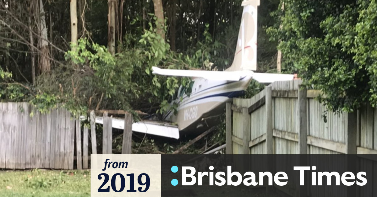 Light plane crashes after clipping backyard fence in Sunshine Coast